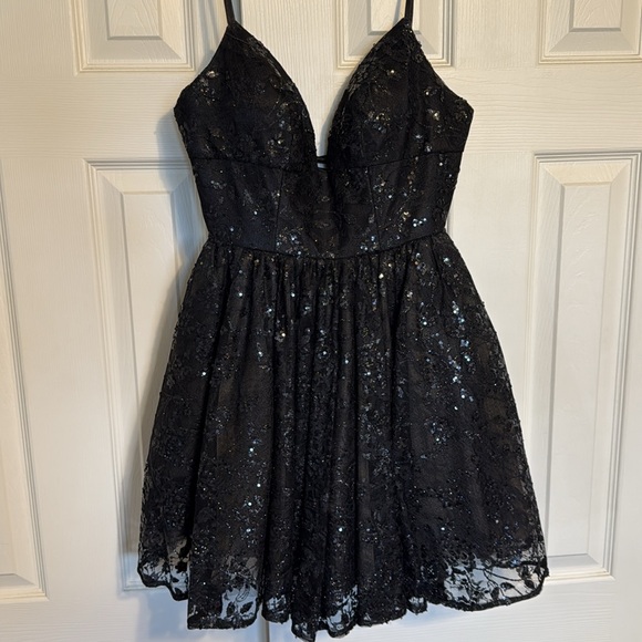 Sherri Hill Black Homecoming or Semi Formal Dress - Picture 2 of 7